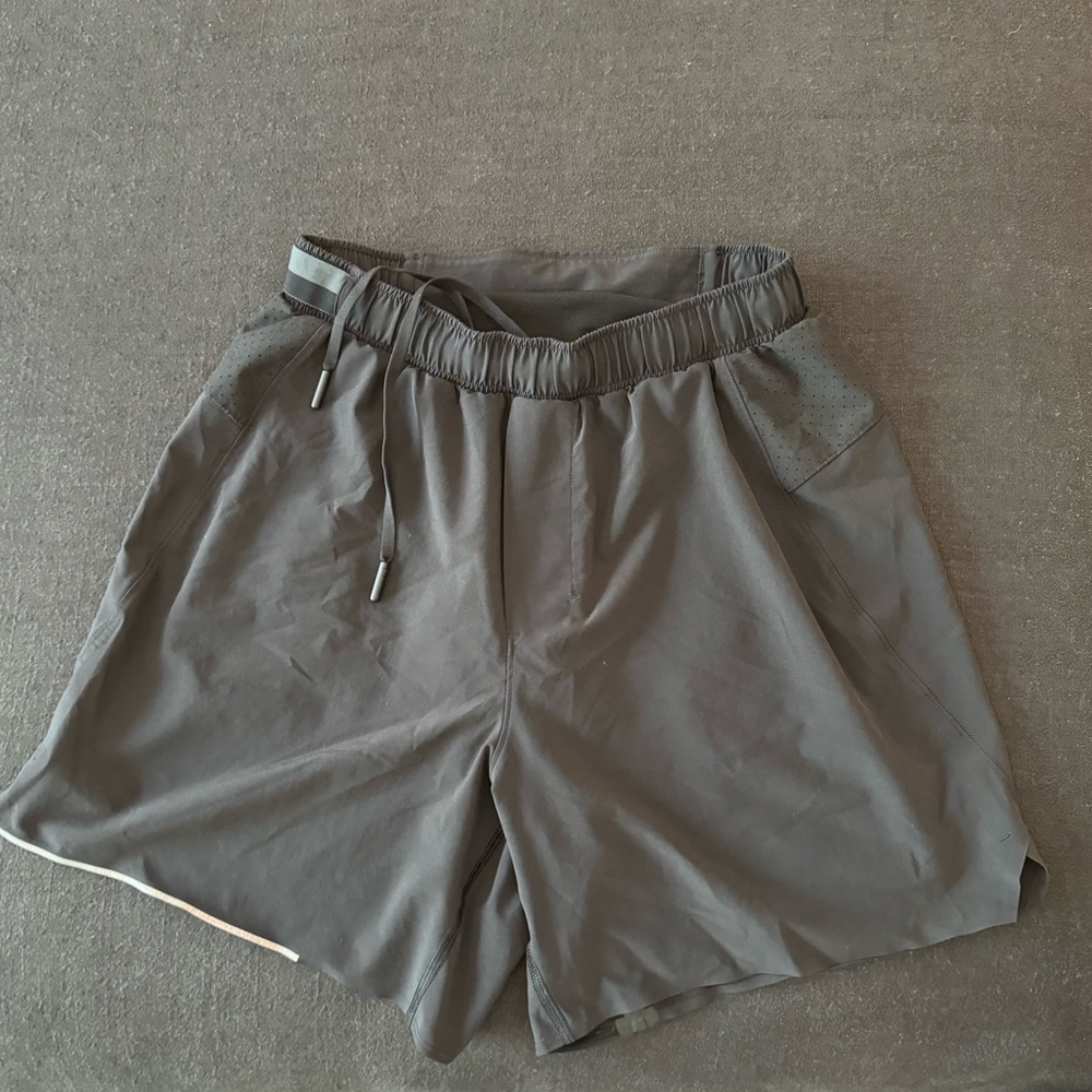 Men’s Lululemon Surge Shorts - with liner - black - size XS